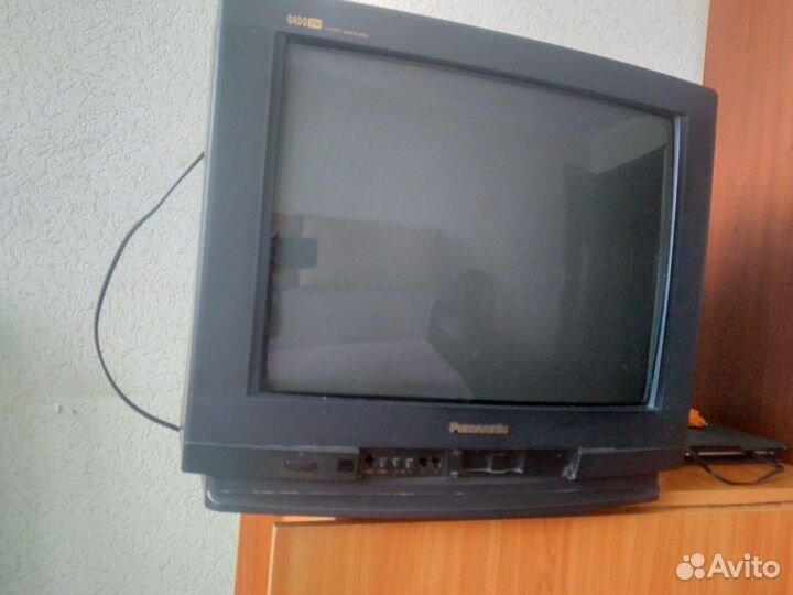 Телевизор бу panasonic