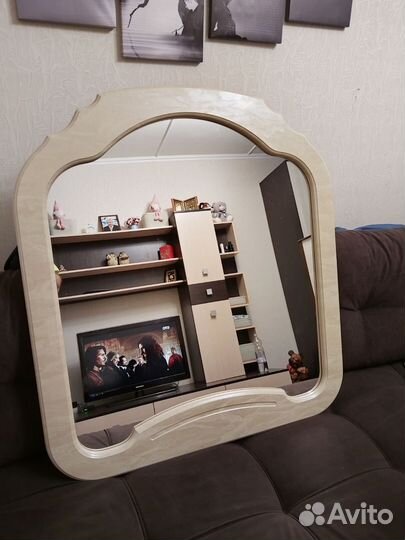 Зеркало настенное