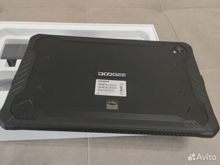 Планшет Doogee R10