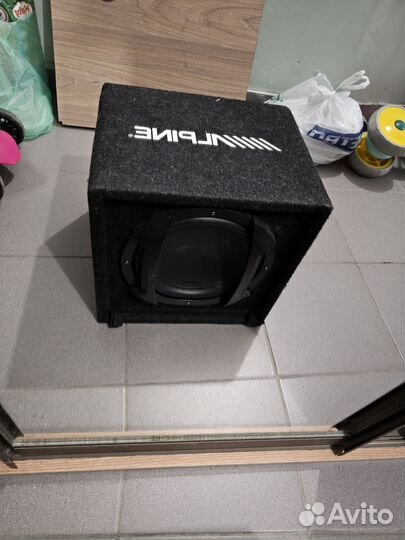 Сабвуфер Alpine SBE1044BR