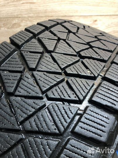 Bridgestone Blizzak DM-V2 225/65 R17 102S