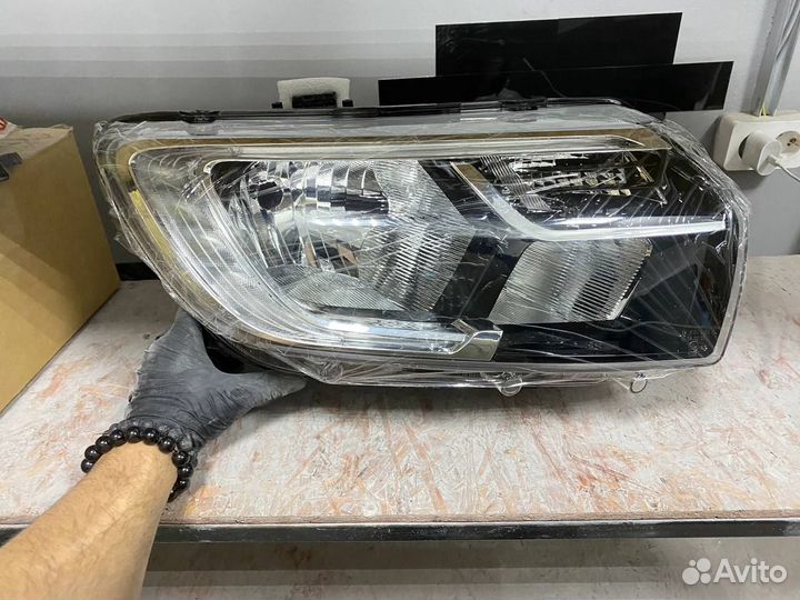 Фара передняя правая LED Renault Logan 2 sandero 2