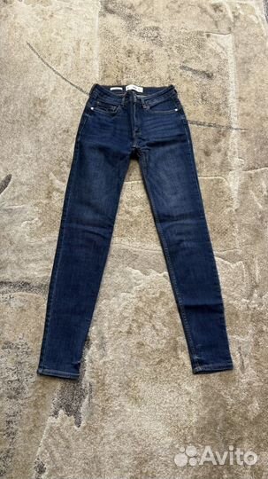 Джинсы calvin klein mango