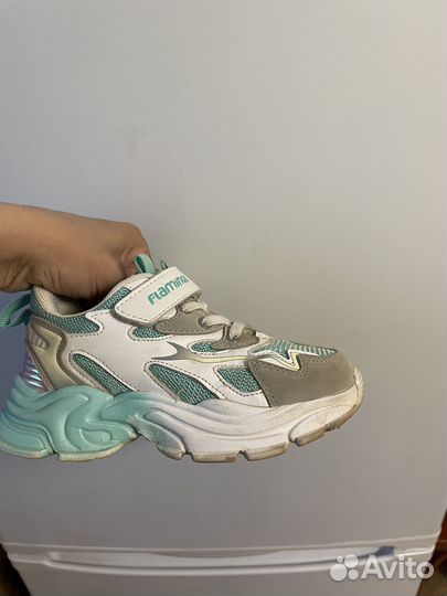 Кроссовки для девочки 29