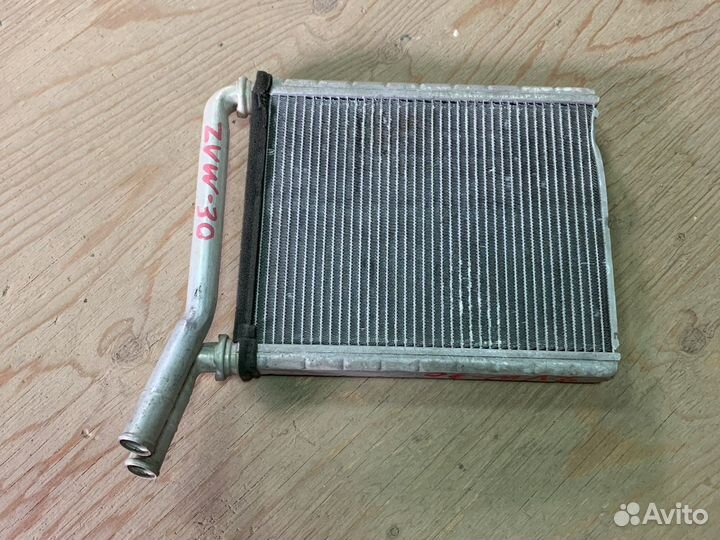Радиатор печки prius 30