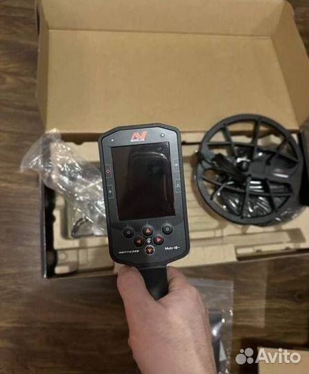 Новый Металлоискатель Minelab Manticore