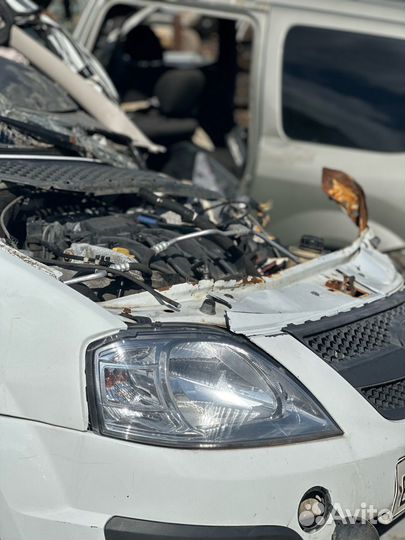 Renault logan в разборе