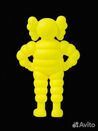 Kaws коллекционная фигурка chum желтая