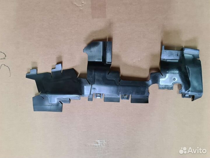 В наличии Дефлектор радиатора, Воздуховод