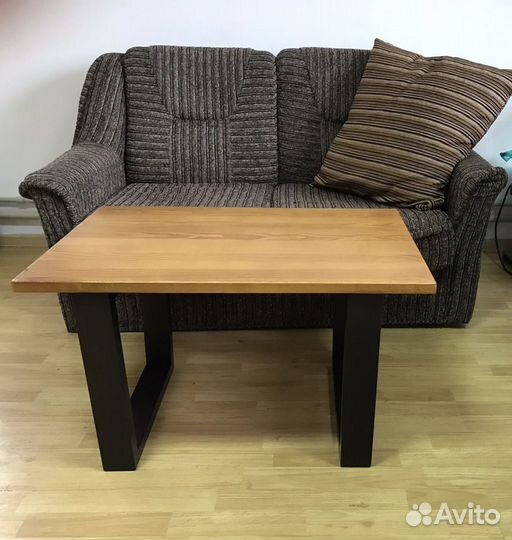 Стол кофейный