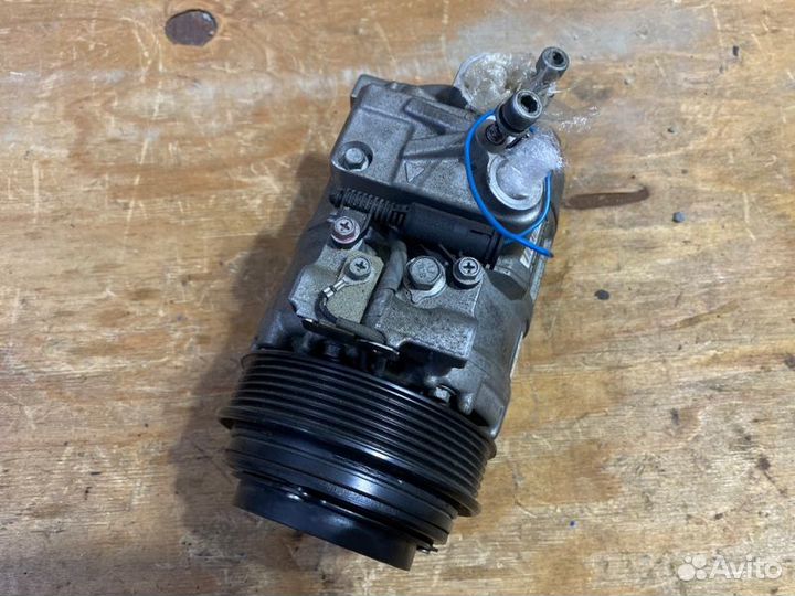 Компрессор кондиционера Mercedes-Benz E-Class W210