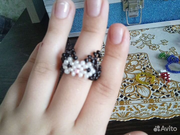 Кольцо куроми из бисера