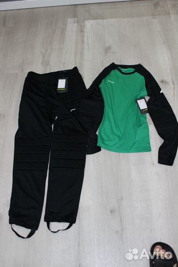 Футбольная форма, вратарская форма, Demix 152см