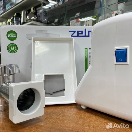 Мясорубка Zelmer ZMM2851B