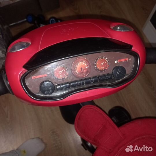 Трехколесный велосипед
