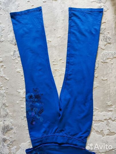 Спортивный костюм женский