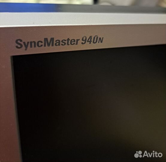 Монитор LG 940 N