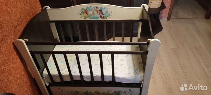 Детская кроватка