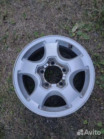 Литые диски R16 7j 5x139,7