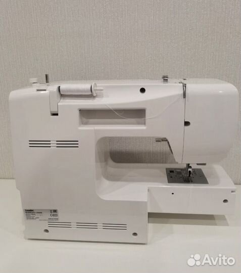 Электронная швейная машинка