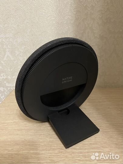 Беспроводное зарядное устройство Native Union