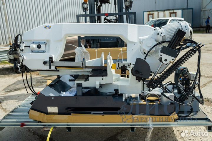 Ленточнопильный станок по металлу