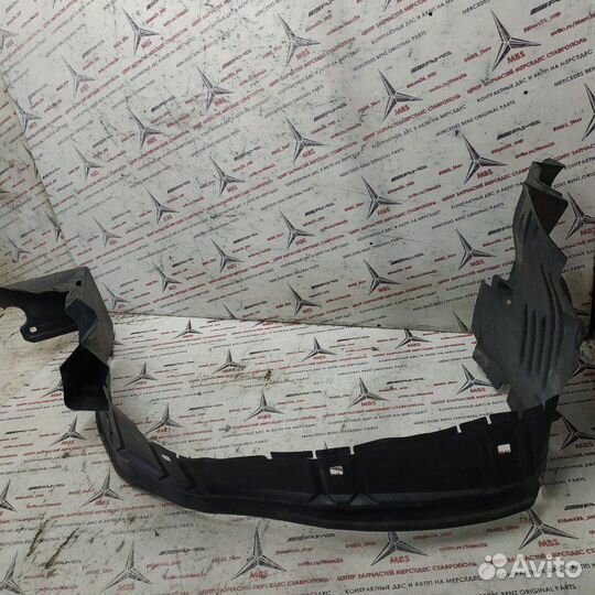 Подкрылок передний правый Mercedes E-Class W210