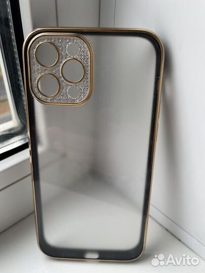 Чехол на iPhone 12