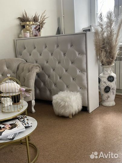 Стойка ресепшн