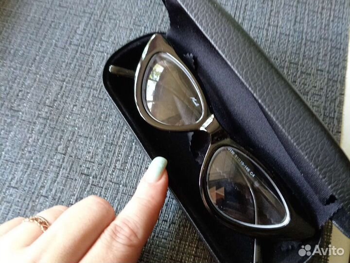 Очки с диоптриями - 2.5