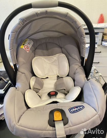 Автокресло chicco artsana universal 0+ (0-13 кг)