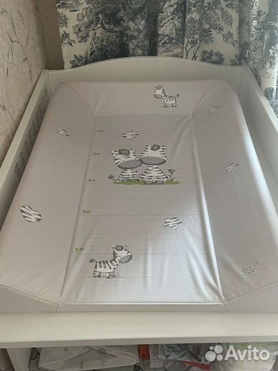 Пеленальный столик IKEA и матрасик