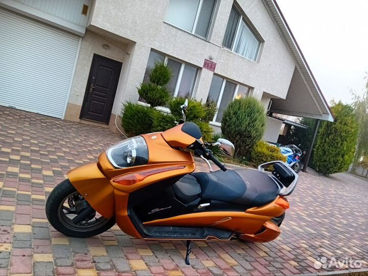 Suzuki gemma 250