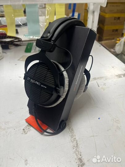 Наушники Beyerdynamic DT 990 PRO 250 Ohm