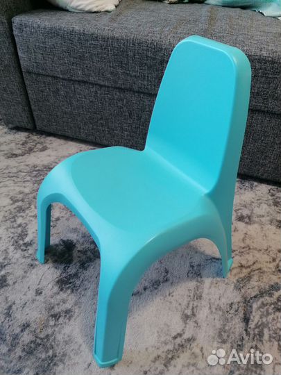 Детский пластиковый стул