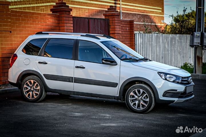 ВАЗ Granta Cross 1.6 МТ, 2023, 36 500 км