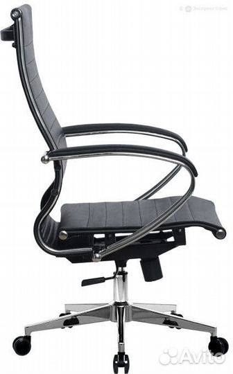 Кресло для руководителя Метта комплект 10, основан
