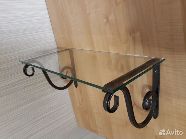 Полочка со стеклом