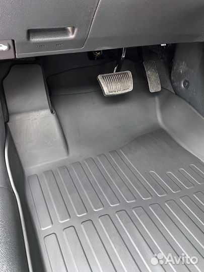 Коврики в салон Hyundai Solaris 2017-нв (новые)