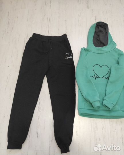 Теплый спортивный костюм женский