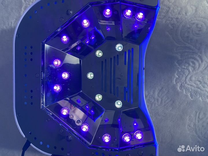 Лампа для ногтей