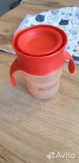 Поильник avent