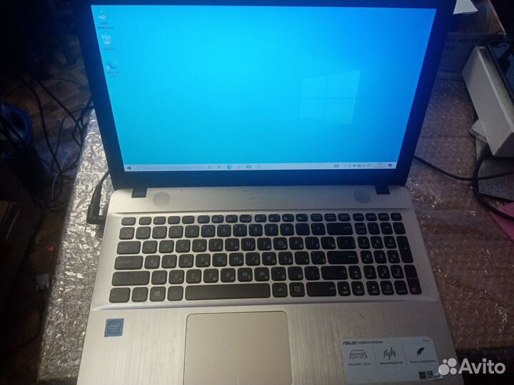 Ноутбук Asus 15,6