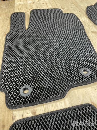 Автоковрики EVA для Toyota RAV-4 2012-2019