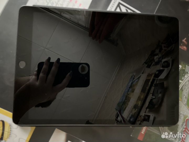 iPad 8 2020 wifi 32 GB + Apple Smart Keyboard