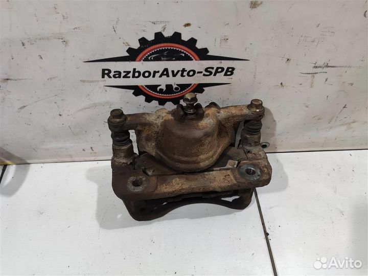 Суппорт передний правый Honda Civic viii