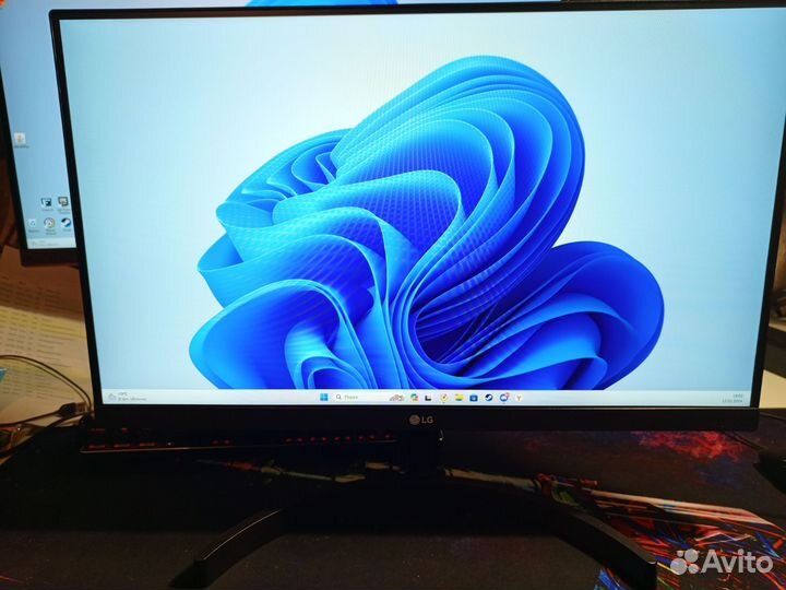 Игровой монитор LG 21.5