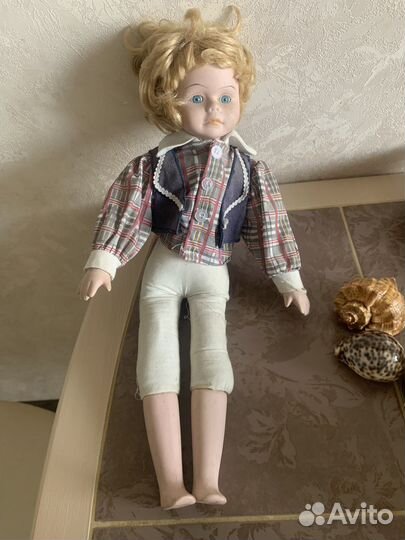 Кукла фарфоровая немецкая мальчик