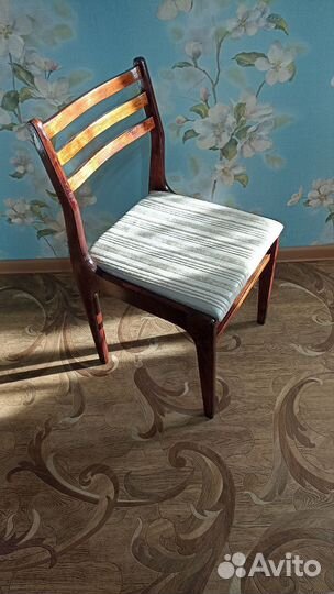 Стул мягкий