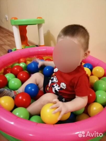 Шарики в сухой бассейн